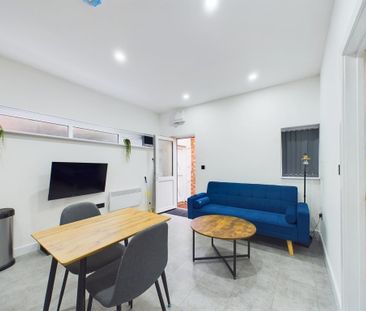 1 bedroom in a house share to rent - Photo 4