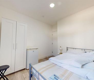 1 bedroom property to rent - Photo 2