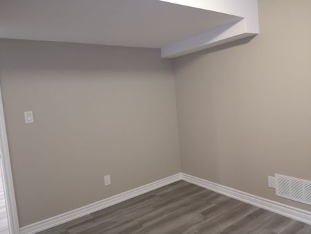 For Lease - 30 Burke Drive Unit# BASEMENT, Barrie, Ontario - Photo 5