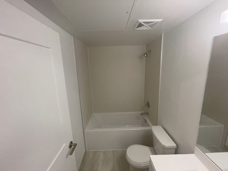 For Lease - 28 Widmer Street Unit# 4022, Toronto, Ontario - Photo 4