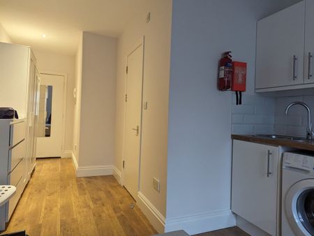 Studio Flat, Crouch End, N8 - Photo 3