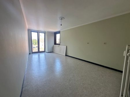 Ruim appartement met 3 slaapkamers en zicht op de markt - Foto 4