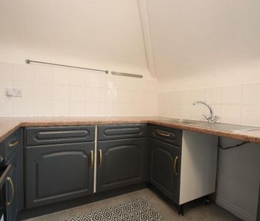 2 bedroom apartment to rent - Photo 5