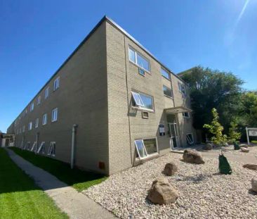 441 Edison Ave | 441 Edison Avenue, Winnipeg - Photo 1