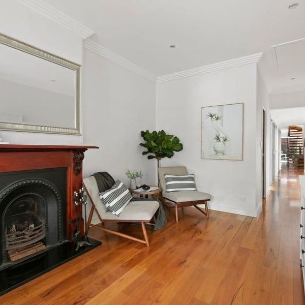 Modern Alexandria terrace maximising light and space - Photo 1