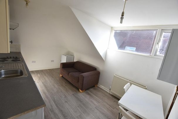 1 bedroom flat to rent - Photo 1
