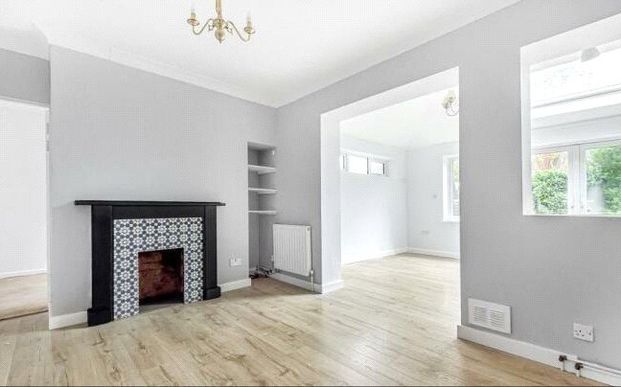3 bedroom maisonette to rent - Photo 1