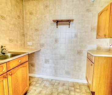 Lavant Court, Petersfield, Hampshire, GU32 - Photo 3