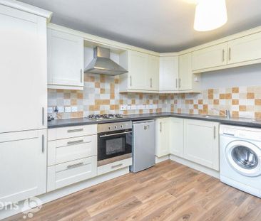 2 bedroom apartment to rent - Photo 5