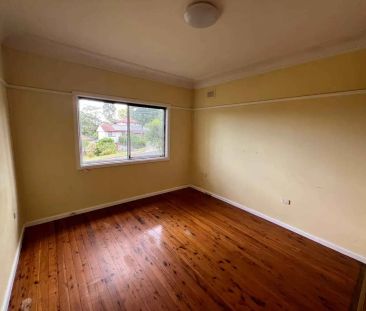 “Spacious Home” - Photo 2