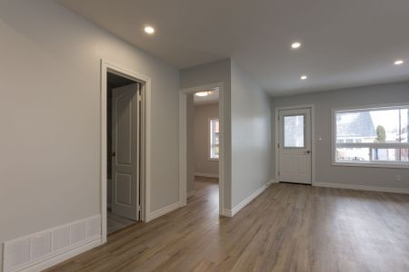 For Lease - 554 Mary Street Unit# Main, Hamilton, Ontario - Photo 4
