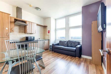 2 bedroom apartment to rent - Photo 5