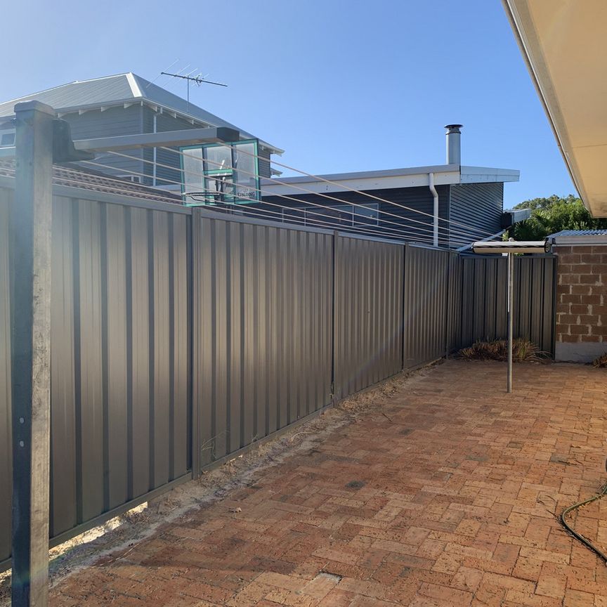 Spacious Family Home - Photo 1