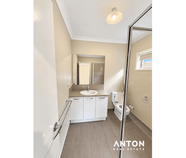 Spacious Modern Living at Manor Lakes! - Photo 2