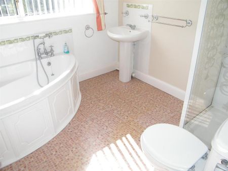 2 bedroom house to rent - Photo 4