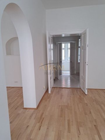 MIETE - Altbaujuwel mit Gartenblick im generalsanierten Biedermeierhaus – 1090 Wien - Photo 4