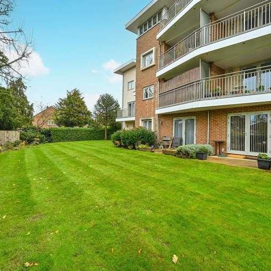 Lindfield Gardens, Guildford, GU1 - Photo 1