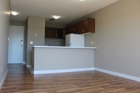 1520 12 Ave SW, Calgary - Photo 3