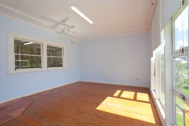 27 Algona Road, Charlestown - Photo 1