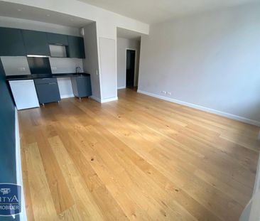 Location Appartement 2 pièces 45m² TOULON 83000 - Photo 4