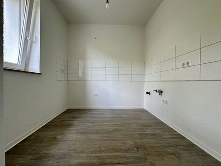 Hier findet jeder seinen Platz: weitläufige 3-Zi.-Wohnung - Foto 4