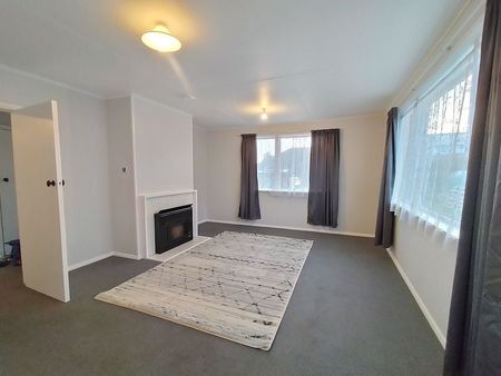 Charming 3BR Family Home in Foxton - Photo 2