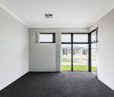 Spectacular Family Home in Great Location - Photo 3