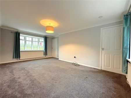 3 bedroom semi-detached house to rent - Photo 2