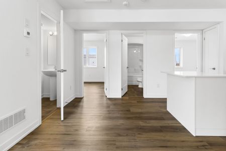 For Lease - 4263 Fourth Avenue Unit# 432, Niagara Falls, Ontario - Photo 3