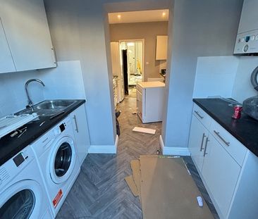 2 Bed Terraced House, Lilian Road, SW16 - Photo 5