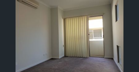 CITY LIVING - Photo 2