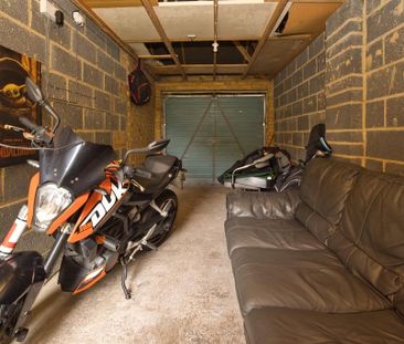 2 bedroom end of terrace house to rent - Photo 6