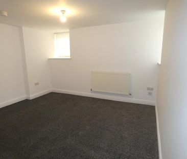 2 bedroom property to rent - Photo 2