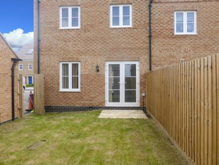 Eydon Drive, Corby - Photo 2