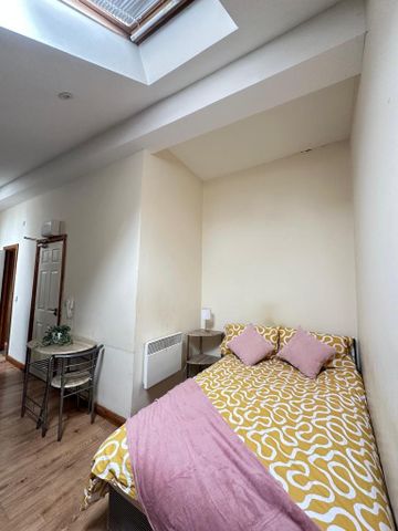 Studio to rent - Photo 5