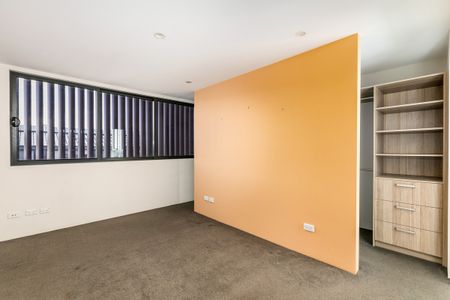 3 Kingston Road, Camperdown NSW 2050 - House For Rent | Domain - Photo 4