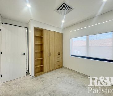 Luxury 5-bedroom Duplex with Solar panels - 3 Bedrooms with an ensuite - Photo 3