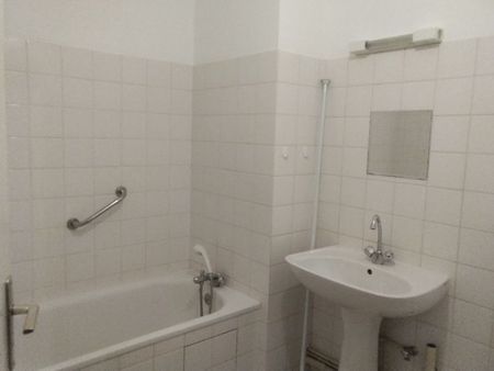 Location Appartement 2 pièces 48m² REDON 35600 - Photo 2