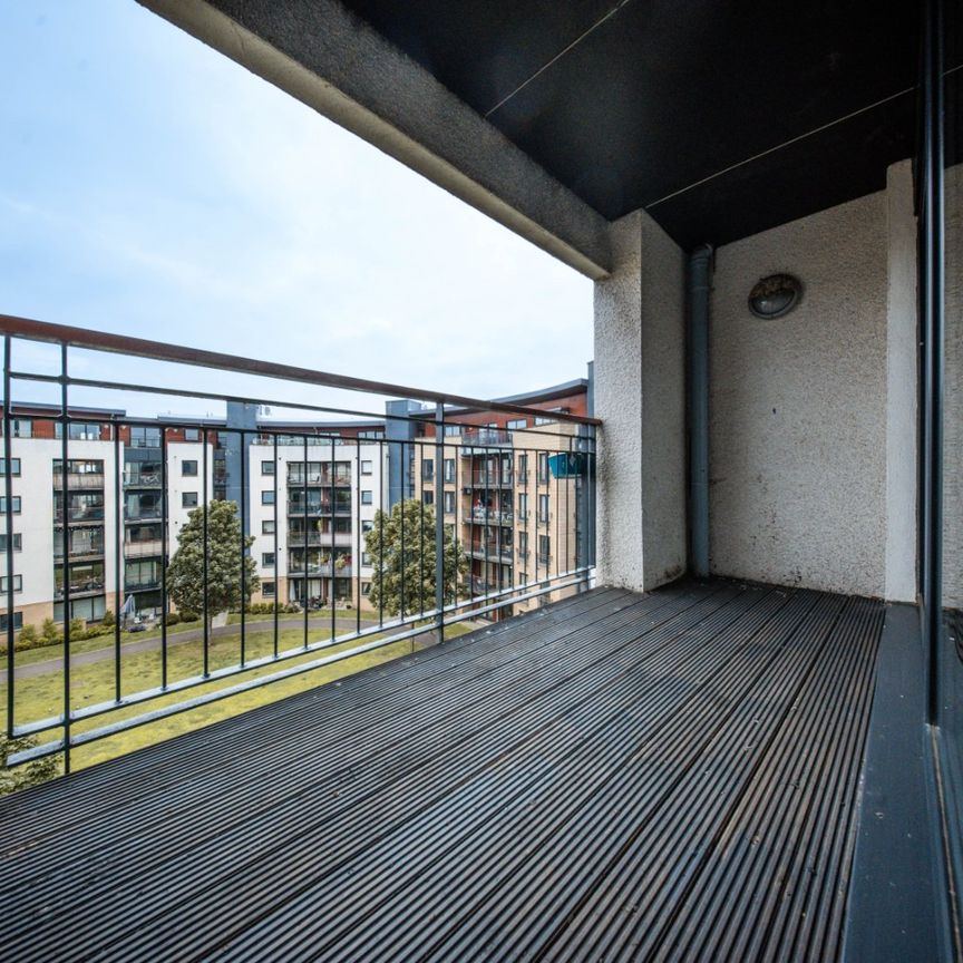 East Pilton Farm Crescent, Edinburgh, EH5 2GG - Photo 1