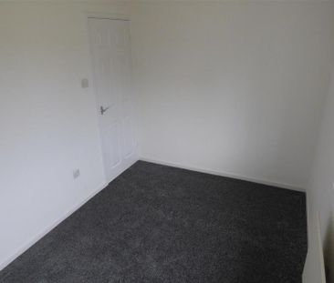 2 bedroom property to rent - Photo 5
