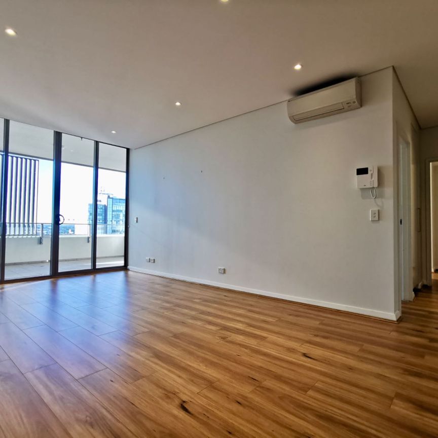 City View 2 Bedroom Apartment for Rent in Burwood Prime Location - Photo 1