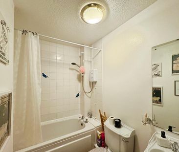 1 bedroom semi-detached house to rent - Photo 3