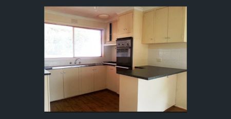 Comfortable Home in a Highly Convenient Location - Photo 5