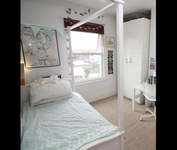 3 Bed Terraced House, Grove Park Terrace, BS16 - Photo 4