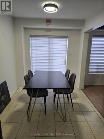 10 BROOKING STREET W - Photo 3