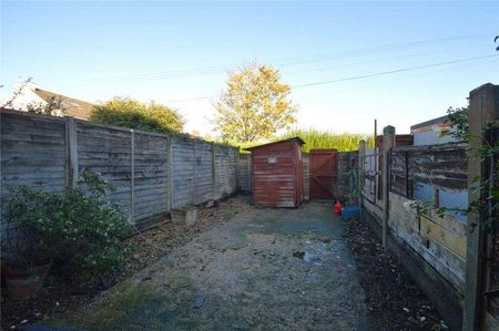 Pembroke Street, Old Town, Swindon, SN1 - Photo 4