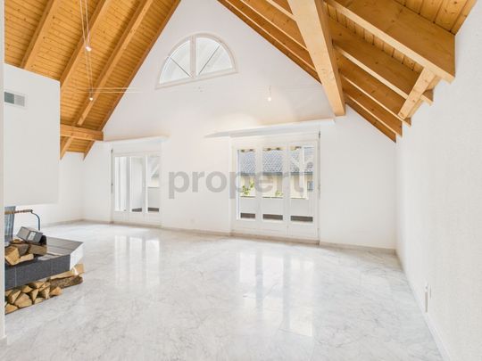 Generous 5.5-room duplex apartment with balcony in Ermatingen - Foto 1