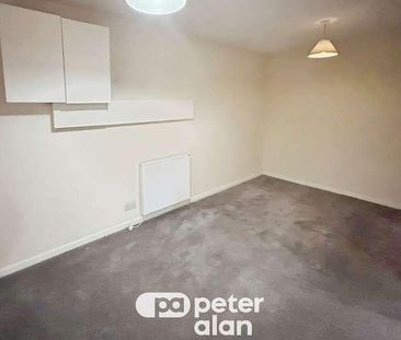 Park Place, Merthyr Tydfil, CF47 - Photo 5