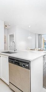 Stunning Yaletown Views + Modern Luxury: 2-Bdrm 2 Bth Home - Photo 4