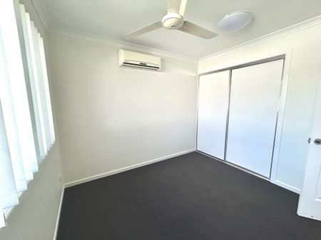 TIDY 3 BEDROOM FAMILY HOME + STUDY & MEDIA ROOM - Photo 2